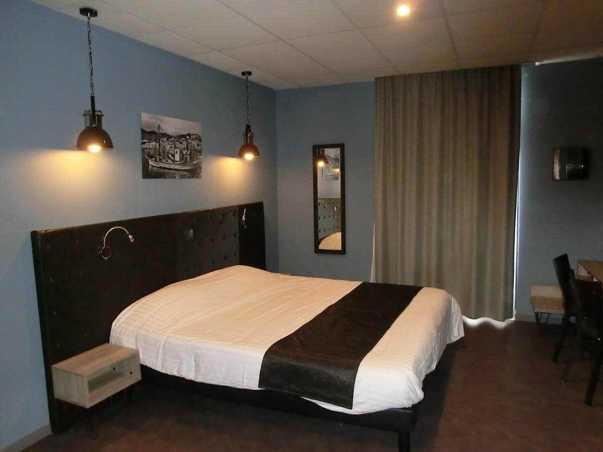 Hotel Sur Le Quai Port Vendres Dış mekan fotoğraf
